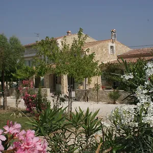 Locations Des Alpilles Saint-Remy-de-Provence